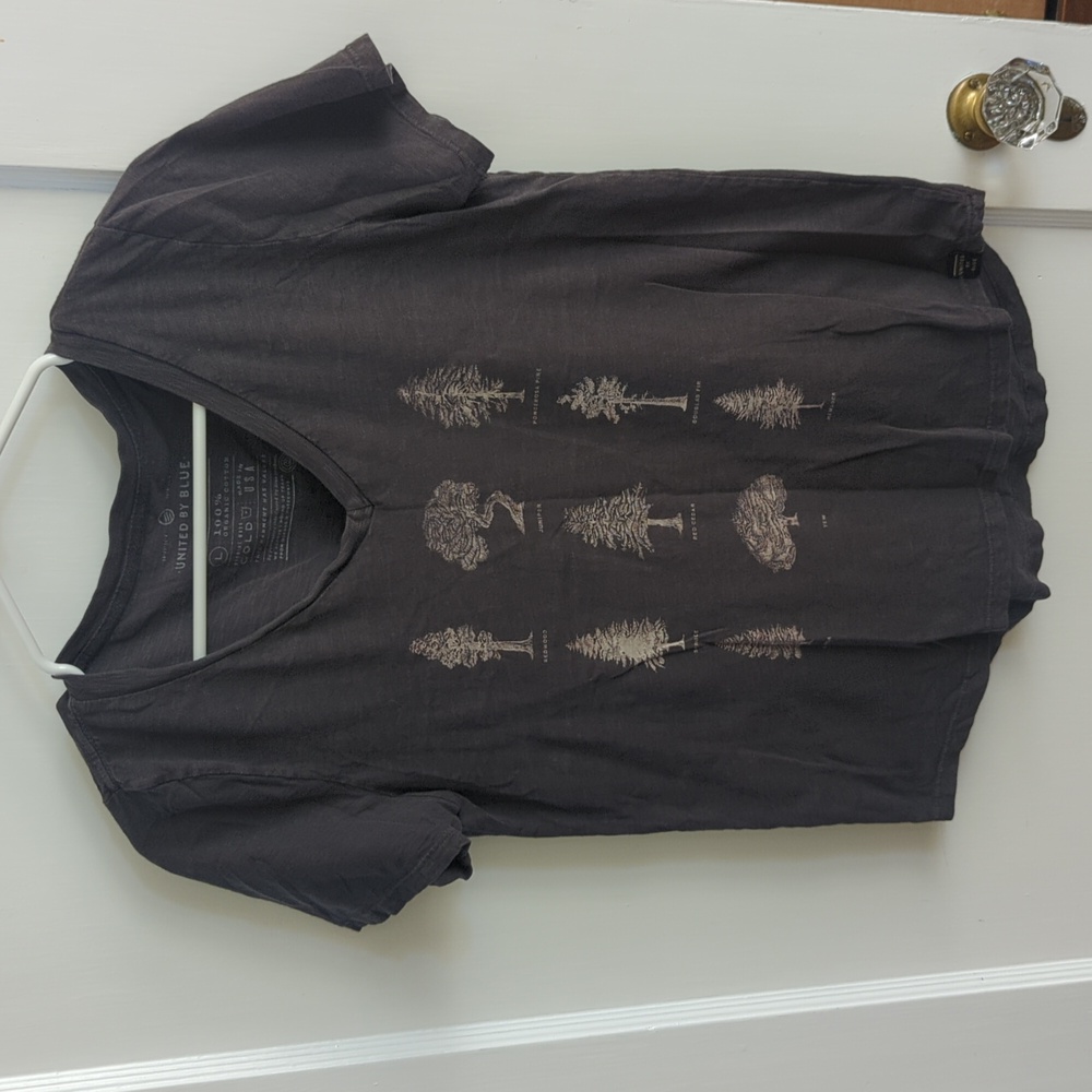 United by Blue women's tree tee size L